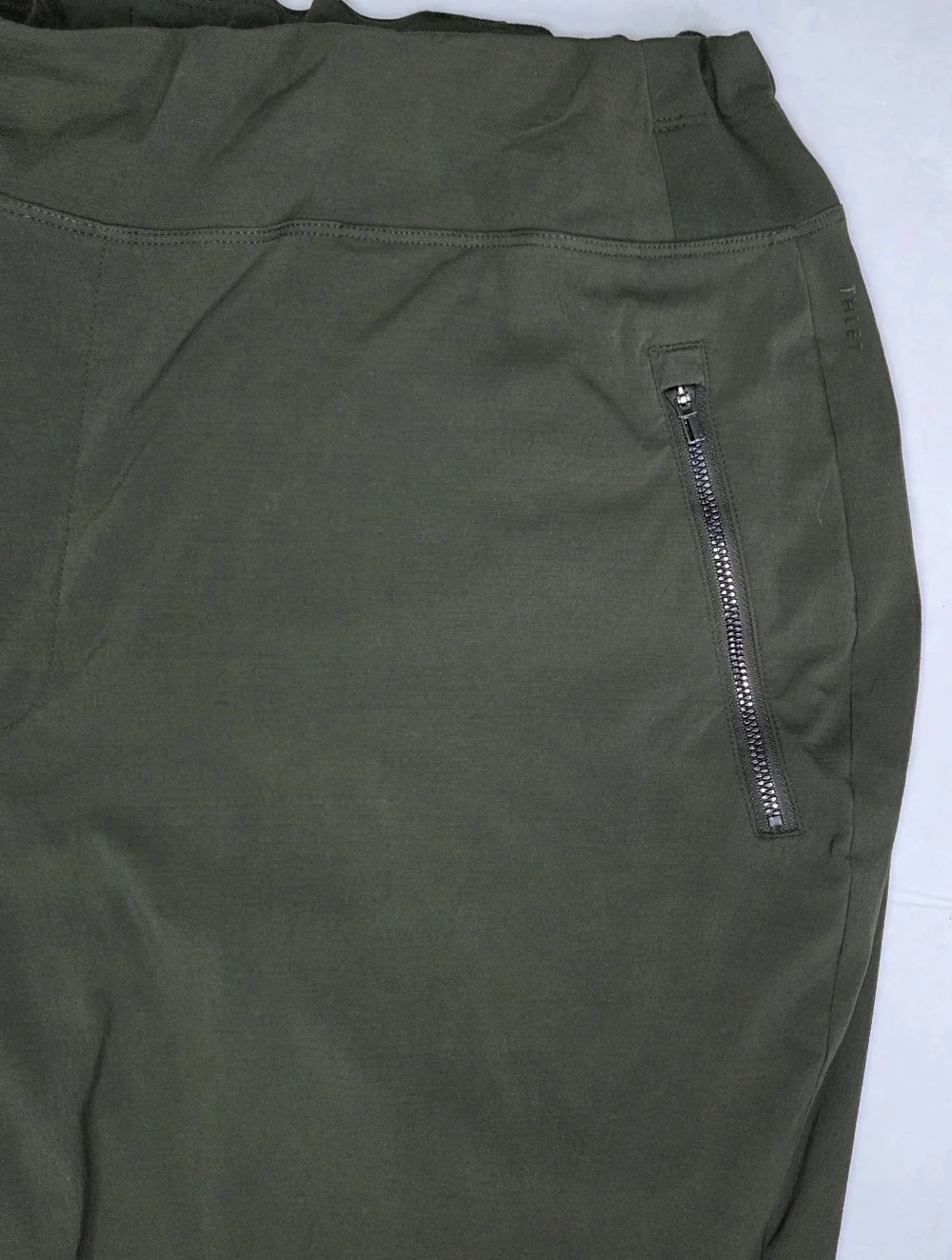 Athleta Womens Trekkie High Rise Jogger Pants Size 20 Aspen Olive Sporty Logo - Picture 4 of 14